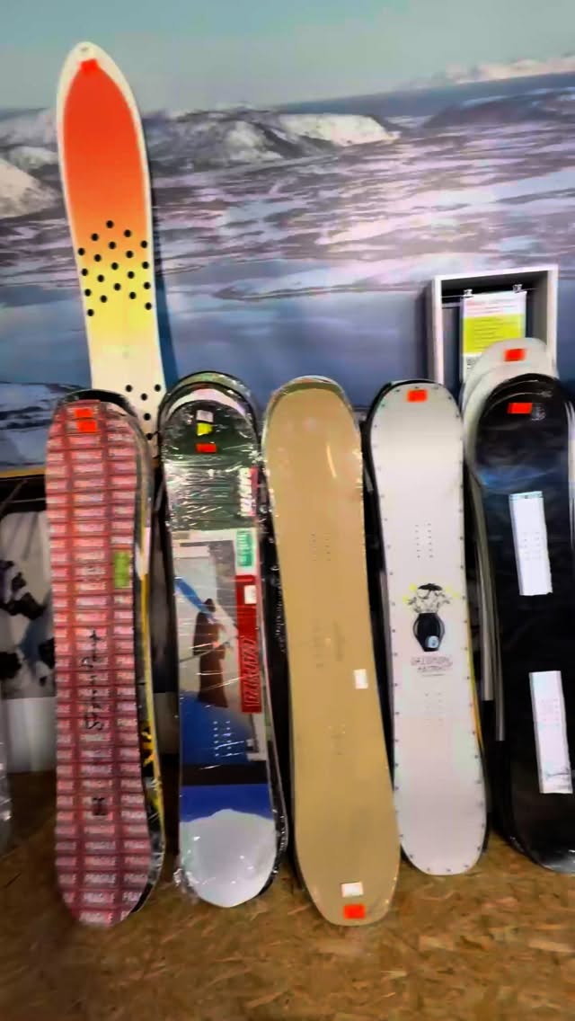 Nur noch HEUTE: Unser große Lagerverkauf im Showroom endet bald! 🛍️🔥
Wenn Du auf der Suche nach unschlagbaren Schnäppchen bist, ist JETZT Deine letzte Chance! 
📍 Wo? Showroom Warehouse One in Düsseldorf, Nürnbergerstr. 23
📅 Nur noch heute!
Sa, 27.09. 10:00 - 18:00