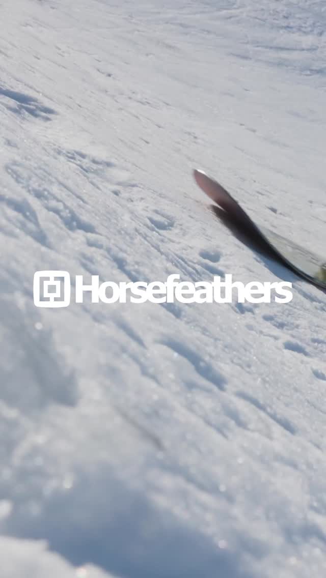 Bereit für den Winter? ❄️⁠
Die neue Horsefeathers Kollektion ist da - funktional, clean & ready to ride 🏂⁠
Jetzt entdecken & ausrüsten!
