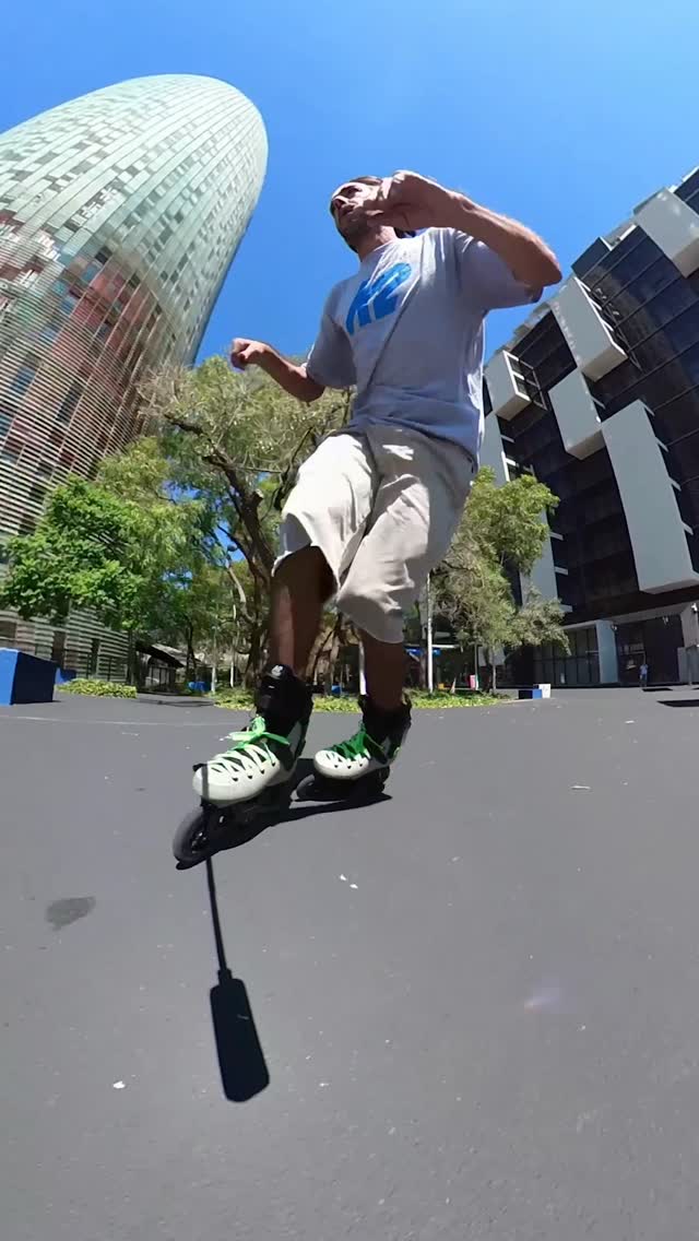 Du suchst die perfekten Hardboot Inlineskates? Dann MUSST du dir den K2 Grid und K2 Surge ansehen! K2 bringt damit frischen Wind in die Urban- und Freeskate-Szene. Jetzt für kurze Zeit bei uns im Angebot shoppen!
