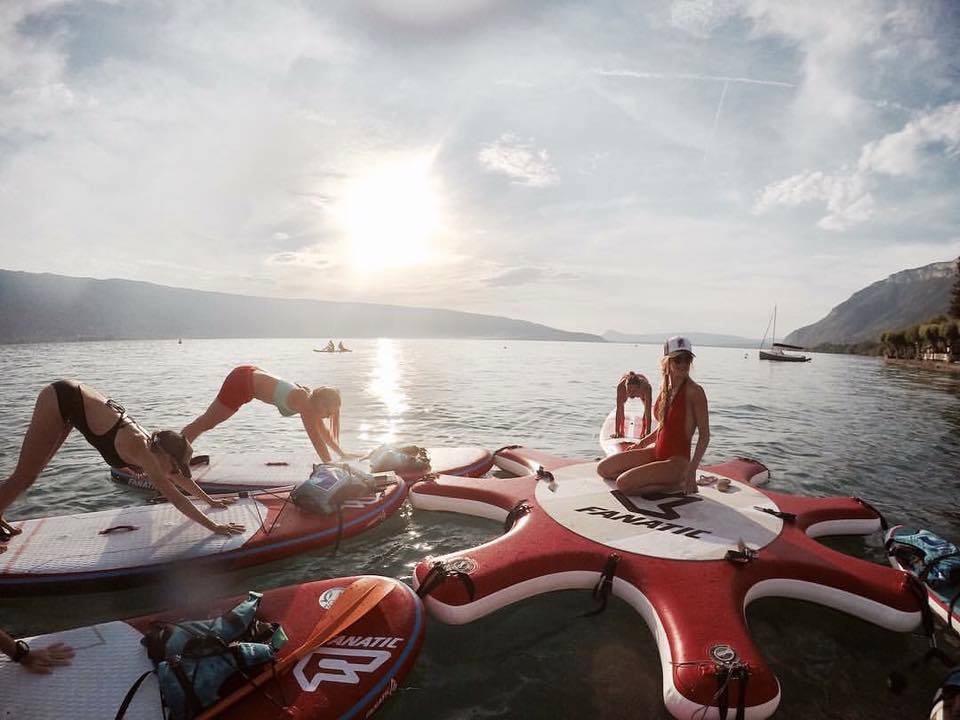 katy-misson-sup-yoga