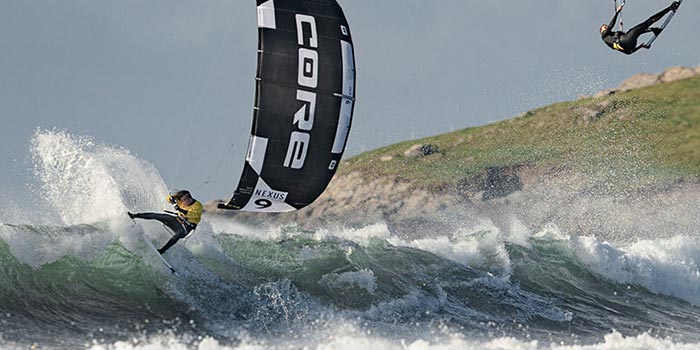 Kitesurfing