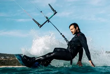 Kitesurfing