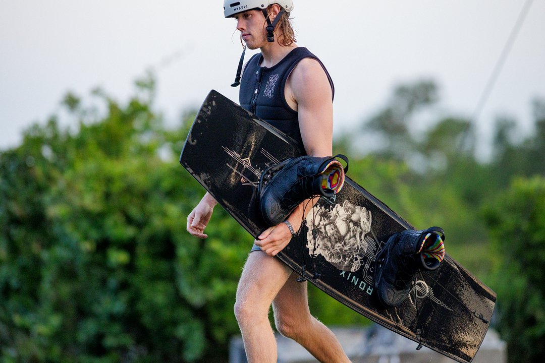 FLEXFORM HEEL PANEL