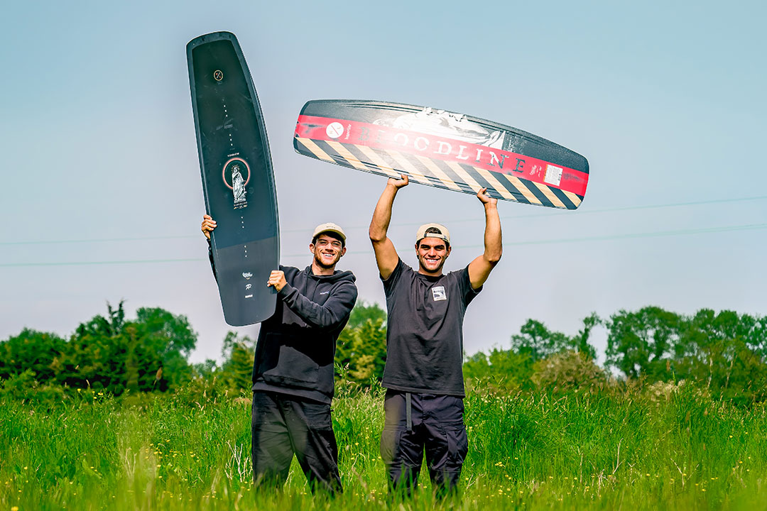 EDGE & GRAB RAIL