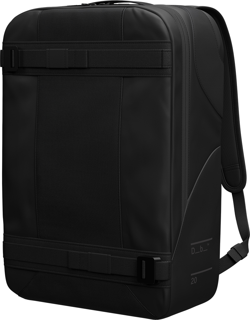 DB SKATEBOARDING DAYPACK 20L Rucksack 2025 black out